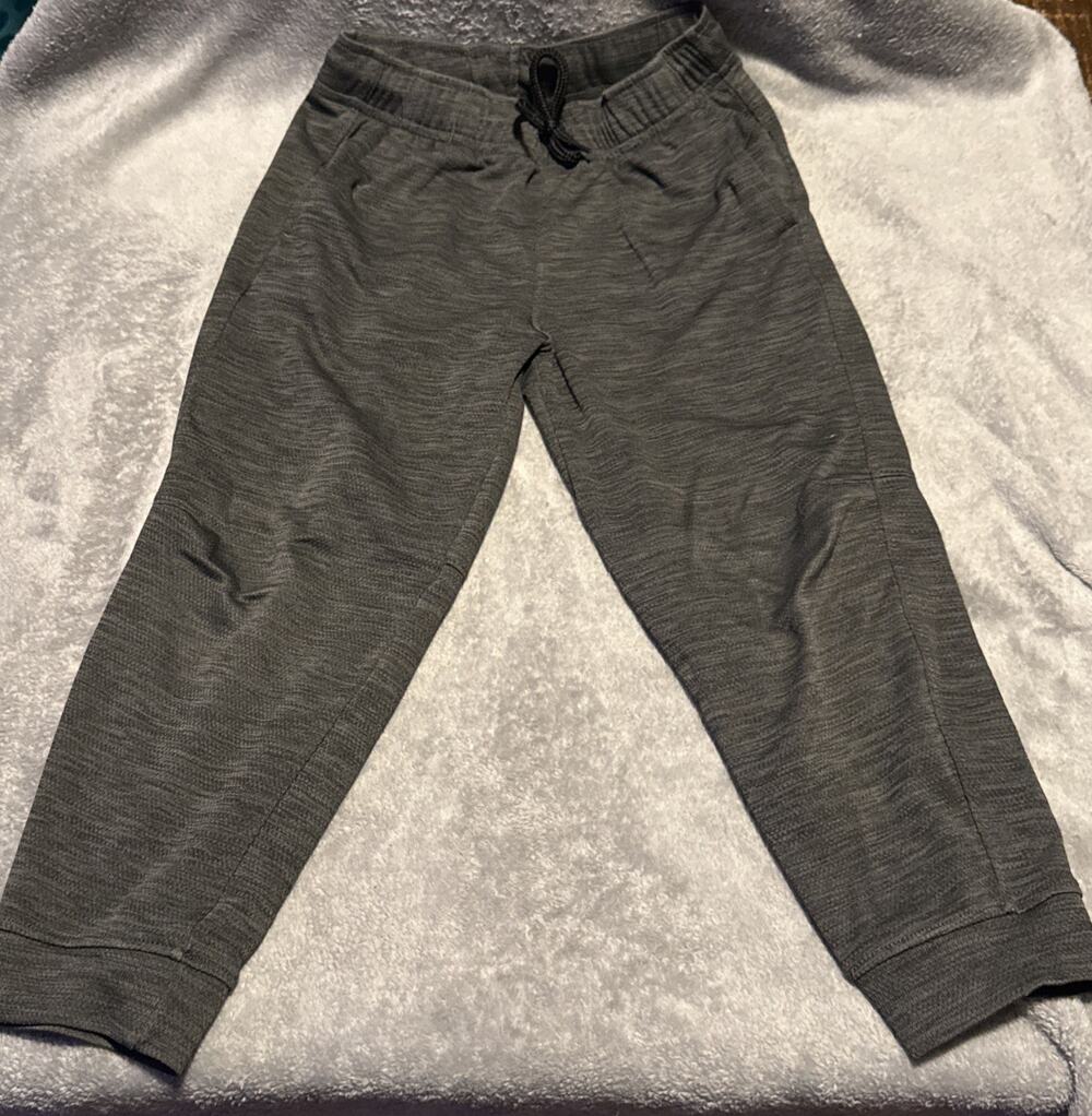 Old Navy Go Dry Cool Jogger Size 6-7